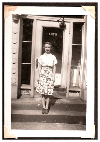 1937.. - Eileen - Cleveland home.jpg
